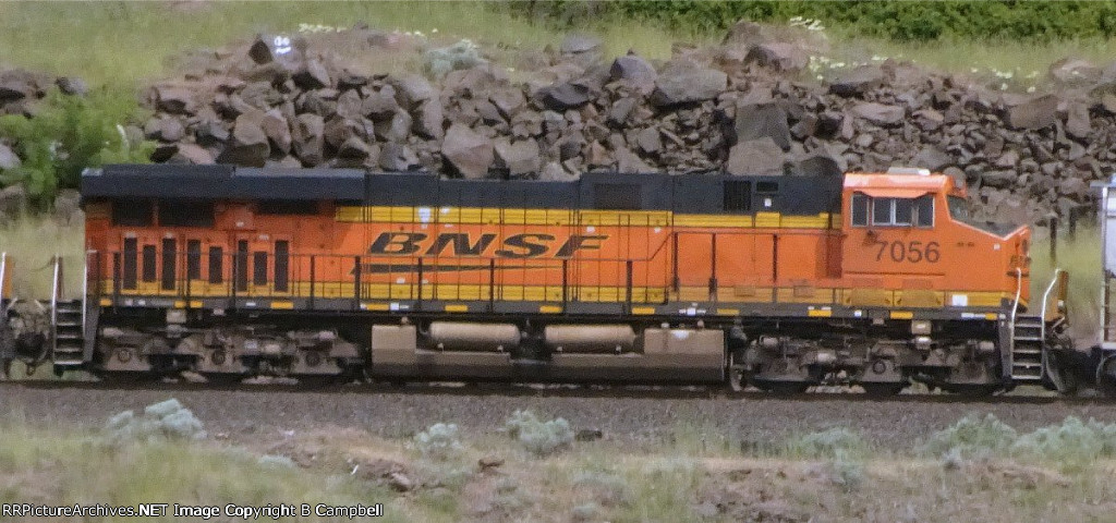BNSF 7056